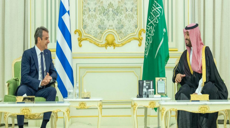 محمد بن سلمان ورئيس وزراء اليونان يبحثان تطوير العلاقات